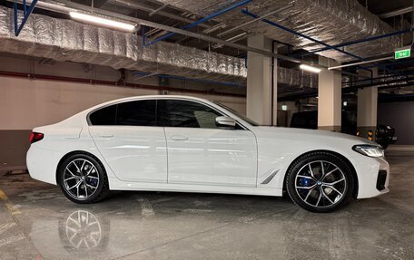 BMW 5 серия, 2022 год, 5 450 000 рублей, 4 фотография