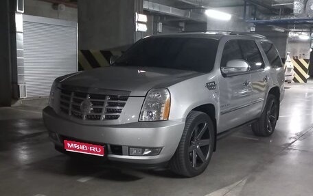 Cadillac Escalade III, 2011 год, 2 750 000 рублей, 1 фотография
