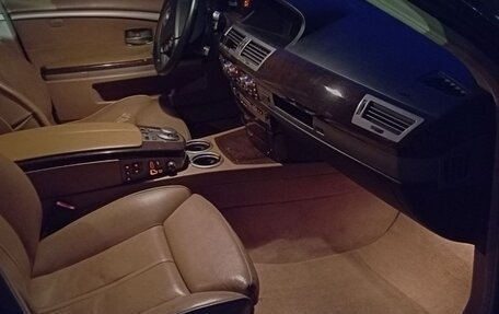 BMW 7 серия, 2007 год, 1 560 000 рублей, 11 фотография
