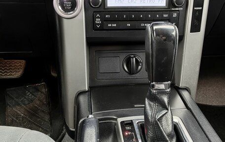 Toyota Land Cruiser Prado 150 рестайлинг 2, 2012 год, 2 699 000 рублей, 12 фотография