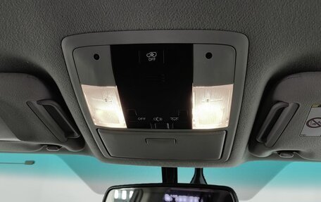 Toyota Land Cruiser Prado 150 рестайлинг 2, 2012 год, 2 699 000 рублей, 13 фотография