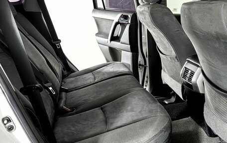 Toyota Land Cruiser Prado 150 рестайлинг 2, 2012 год, 2 699 000 рублей, 17 фотография