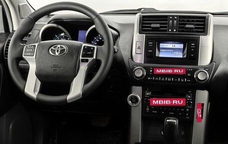 Toyota Land Cruiser Prado 150 рестайлинг 2, 2012 год, 2 699 000 рублей, 11 фотография