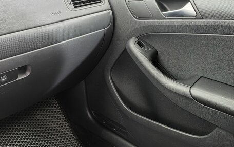 Volkswagen Jetta VI, 2015 год, 1 290 000 рублей, 14 фотография