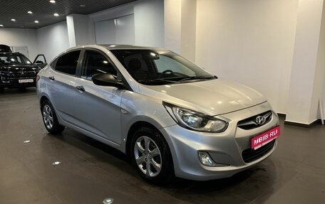 Hyundai Solaris II рестайлинг, 2011 год, 650 000 рублей, 1 фотография