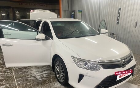 Toyota Camry, 2016 год, 2 200 000 рублей, 11 фотография
