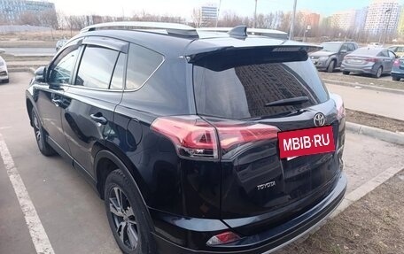 Toyota RAV4, 2018 год, 2 100 000 рублей, 6 фотография