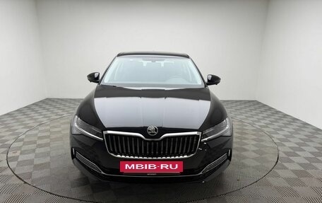 Skoda Superb III рестайлинг, 2025 год, 3 370 000 рублей, 2 фотография