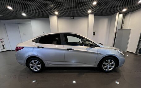Hyundai Solaris II рестайлинг, 2011 год, 650 000 рублей, 2 фотография