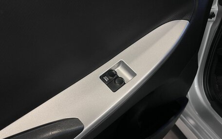 Hyundai Solaris II рестайлинг, 2011 год, 650 000 рублей, 20 фотография