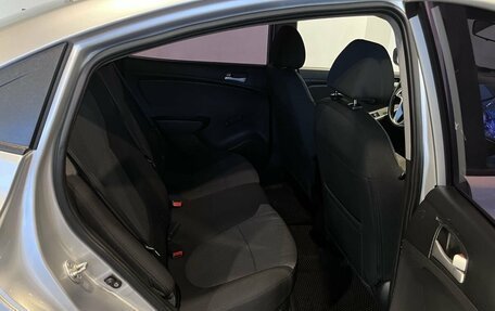 Hyundai Solaris II рестайлинг, 2011 год, 650 000 рублей, 17 фотография