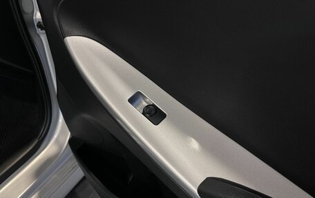 Hyundai Solaris II рестайлинг, 2011 год, 650 000 рублей, 26 фотография