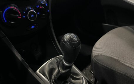 Hyundai Solaris II рестайлинг, 2011 год, 650 000 рублей, 29 фотография