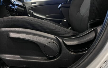 Hyundai Solaris II рестайлинг, 2011 год, 650 000 рублей, 32 фотография