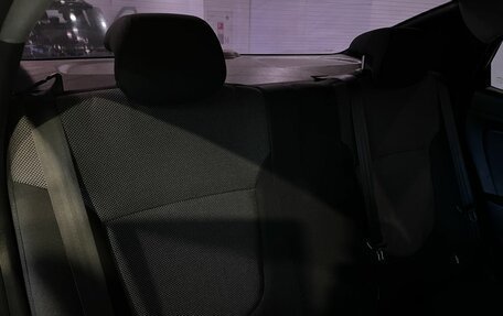 Hyundai Solaris II рестайлинг, 2011 год, 650 000 рублей, 34 фотография