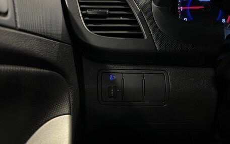 Hyundai Solaris II рестайлинг, 2011 год, 650 000 рублей, 30 фотография