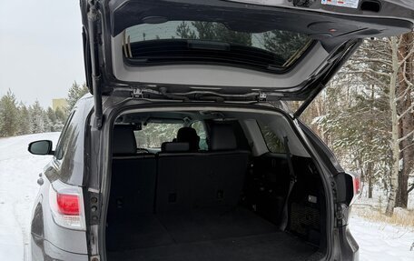 Toyota Highlander III, 2013 год, 2 800 000 рублей, 11 фотография