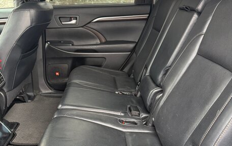 Toyota Highlander III, 2013 год, 2 800 000 рублей, 14 фотография