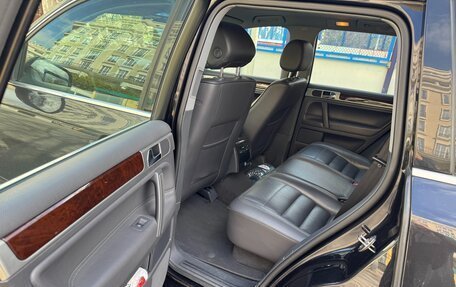 Volkswagen Touareg III, 2006 год, 800 000 рублей, 14 фотография