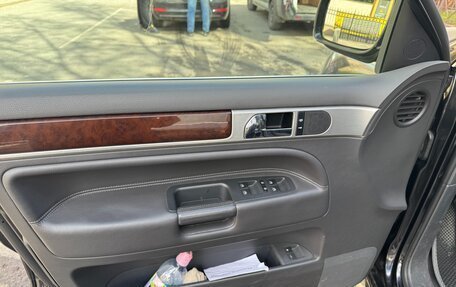 Volkswagen Touareg III, 2006 год, 800 000 рублей, 17 фотография