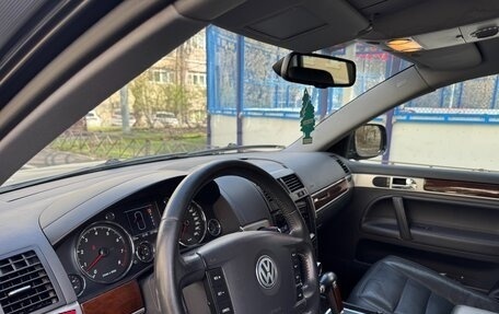 Volkswagen Touareg III, 2006 год, 800 000 рублей, 18 фотография