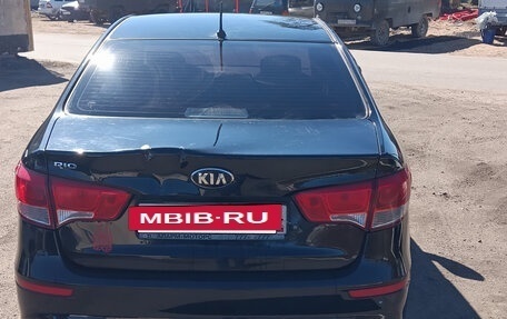 KIA Rio III рестайлинг, 2015 год, 600 000 рублей, 2 фотография