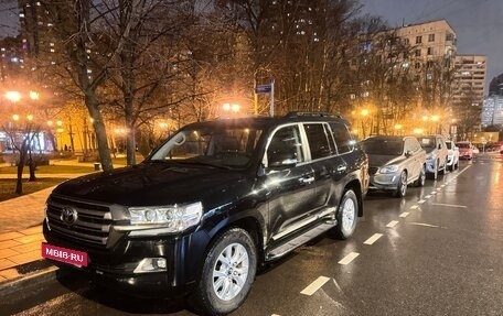 Toyota Land Cruiser 200, 2016 год, 7 200 000 рублей, 4 фотография