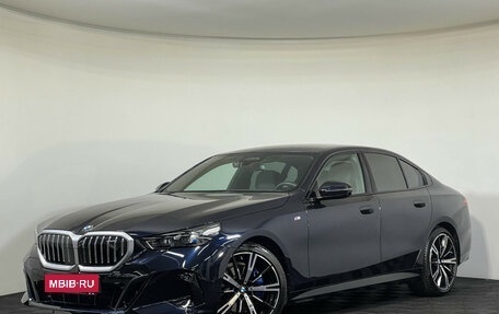 BMW 5 серия, 2023 год, 7 700 000 рублей, 1 фотография