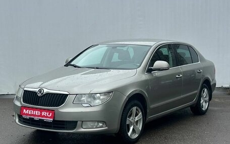Skoda Superb III рестайлинг, 2010 год, 930 000 рублей, 1 фотография
