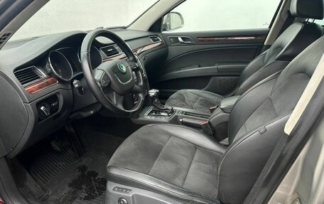 Skoda Superb III рестайлинг, 2010 год, 930 000 рублей, 9 фотография