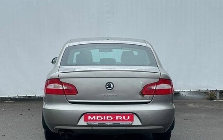 Skoda Superb III рестайлинг, 2010 год, 930 000 рублей, 6 фотография