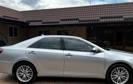 Toyota Camry, 2012 год, 1 490 000 рублей, 6 фотография