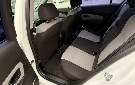 Chevrolet Cruze II, 2014 год, 950 000 рублей, 13 фотография