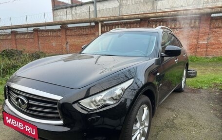 Infiniti QX70, 2013 год, 1 850 000 рублей, 17 фотография