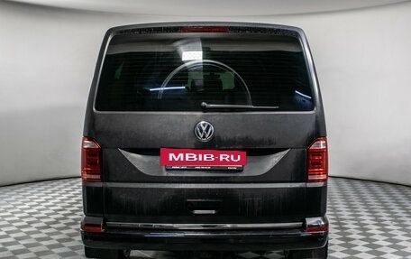 Volkswagen Multivan T6 рестайлинг, 2016 год, 3 590 000 рублей, 6 фотография