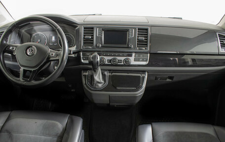 Volkswagen Multivan T6 рестайлинг, 2016 год, 3 590 000 рублей, 12 фотография