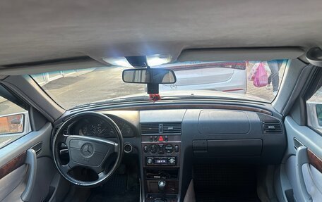 Mercedes-Benz C-Класс, 1998 год, 630 000 рублей, 9 фотография