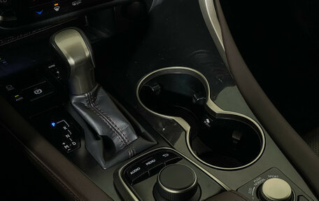 Lexus RX IV рестайлинг, 2019 год, 4 698 000 рублей, 18 фотография