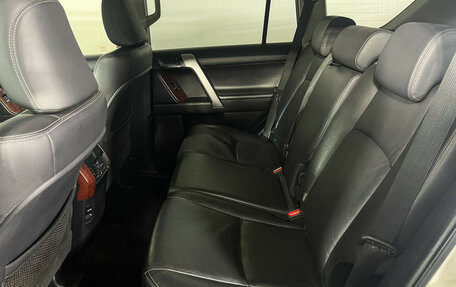 Toyota Land Cruiser Prado 150 рестайлинг 2, 2017 год, 4 650 000 рублей, 10 фотография