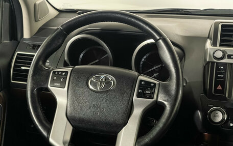 Toyota Land Cruiser Prado 150 рестайлинг 2, 2017 год, 4 650 000 рублей, 14 фотография
