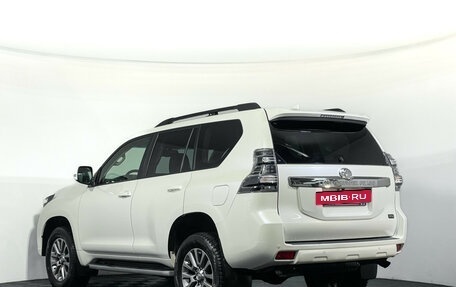Toyota Land Cruiser Prado 150 рестайлинг 2, 2017 год, 4 650 000 рублей, 7 фотография