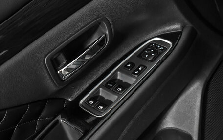 Mitsubishi Outlander III рестайлинг 3, 2018 год, 2 100 000 рублей, 10 фотография