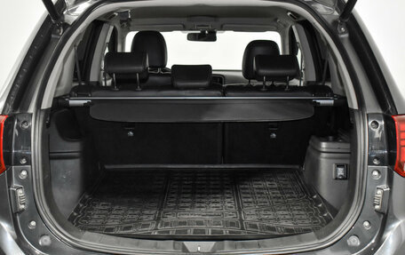 Mitsubishi Outlander III рестайлинг 3, 2018 год, 2 100 000 рублей, 19 фотография