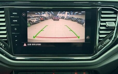 Volkswagen T-Roc I, 2022 год, 2 000 000 рублей, 12 фотография