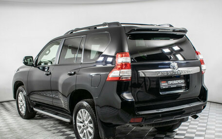 Toyota Land Cruiser Prado 150 рестайлинг 2, 2015 год, 4 400 000 рублей, 7 фотография