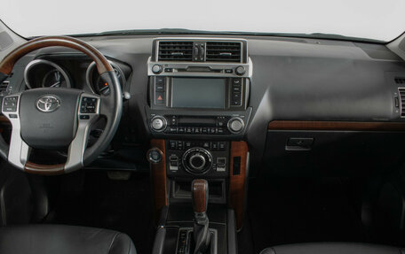 Toyota Land Cruiser Prado 150 рестайлинг 2, 2015 год, 4 400 000 рублей, 11 фотография