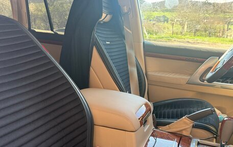 Toyota Land Cruiser 200, 2015 год, 4 850 000 рублей, 9 фотография