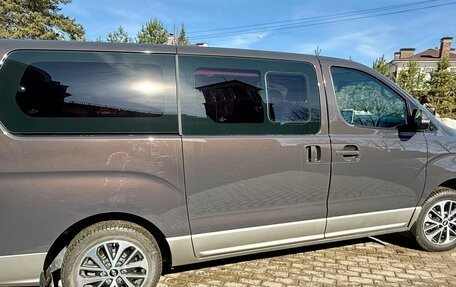 Hyundai Grand Starex Grand Starex I рестайлинг 2, 2019 год, 4 400 000 рублей, 5 фотография