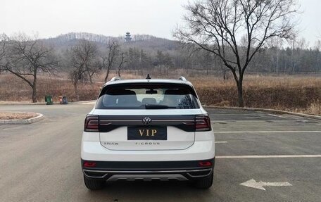 Volkswagen T-Cross I, 2023 год, 1 700 000 рублей, 5 фотография