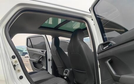 Volkswagen T-Cross I, 2023 год, 1 700 000 рублей, 15 фотография